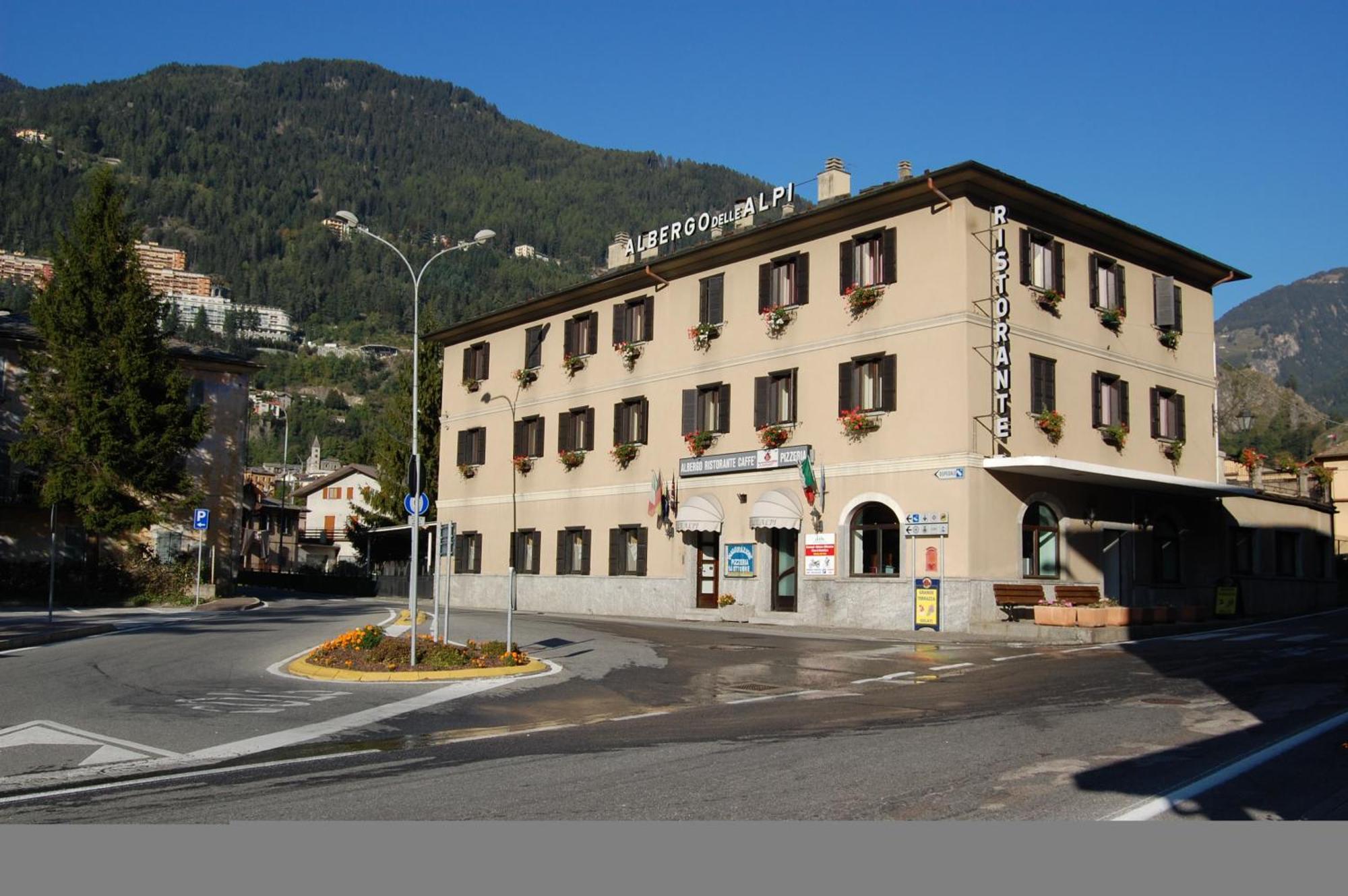 Hotel Delle Alpi Sondalo Exterior foto